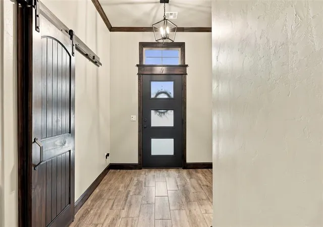 Photo 3 of Single family home for sale at 10601 Wild Horse Crk Dr, Yukon, OK 73099 | MLS# 1251969 | Listing updated on 2026-10-04