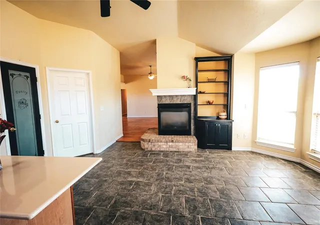 Photo 4 of Single family home for sale at 1300 Camelot Ct, Shawnee, OK 74804 | MLS# 1251979 | Listing updated on 2026-10-10