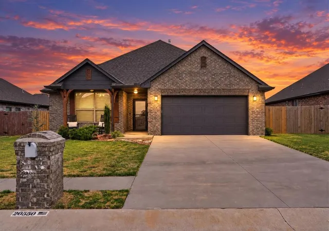 Photo 2 of Single family home for sale at 20550 Pioneer Dr, Harrah, OK 73045 | MLS# 1251982 | Listing updated on 2026-10-03