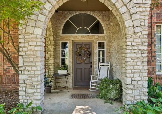 Photo 3 of Sale Pending at 1400 Pebble Beach Dr, Norman, OK 73072 | MLS# 1251984 | Listing updated on 2026-10-05