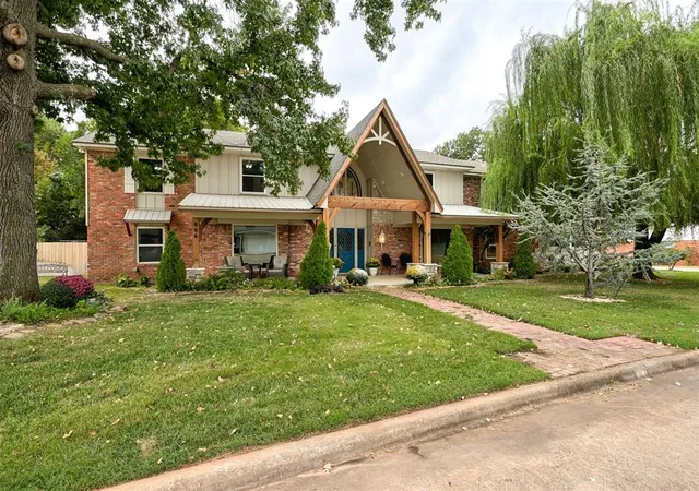 Single family home for sale at 806 Glenmanor Dr, Oklahoma City, OK 73110 | MLS# 1251995