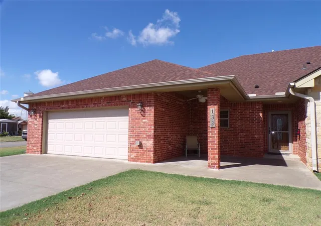 Photo 3 of Townhouse for sale at 133 W 6th Street, Hydro, OK 73048 | MLS# 1251998 | Listing updated on 2026-10-02
