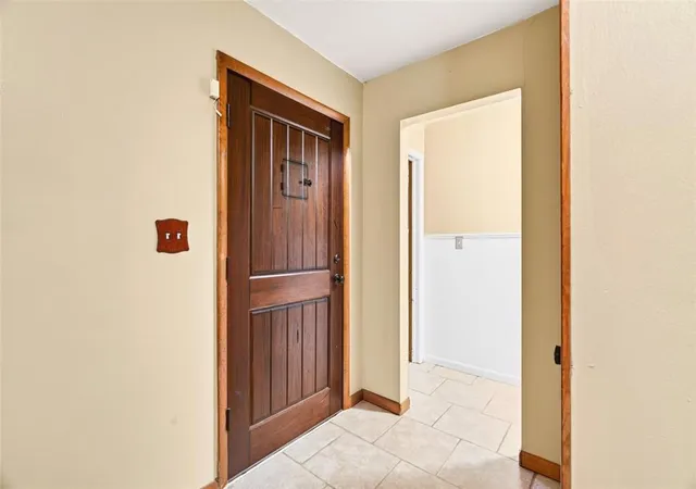 Photo 3 of Single family home for sale at 860 Park Ave, Watonga, OK 73772 | MLS# 1252016 | Listing updated on 2026-10-09