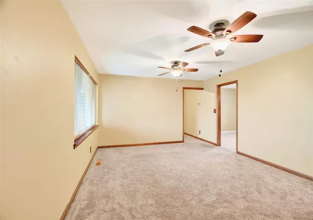 Photo 4 of Single family home for sale at 860 Park Ave, Watonga, OK 73772 | MLS# 1252016 | Listing updated on 2026-10-09