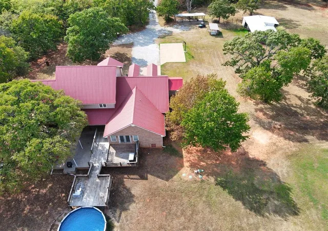 Photo 3 of Single family home for sale at 25171 Highway 102, Tecumseh, OK 74873 | MLS# 1252018 | Listing updated on 2026-10-07