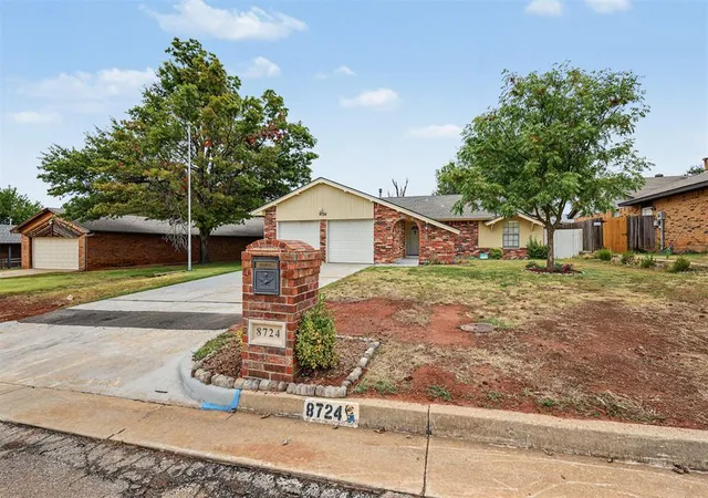 Photo 2 of Sale Pending at 8724 Dena Ln, Oklahoma City, OK 73132 | MLS# 1252019 | Listing updated on 2026-10-02