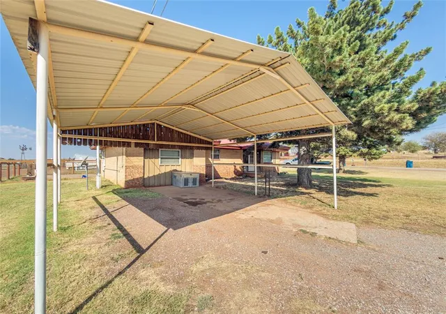 Photo 3 of Single family home for sale at 409 W 5th Street, Foss, OK 73647 | MLS# 1252024 | Listing updated on 2026-10-05