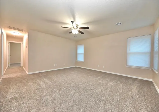 Photo 4 of Single family home for sale at 107 Glenwood Dr, Chickasha, OK 73018 | MLS# 1252027 | Listing updated on 2026-10-12