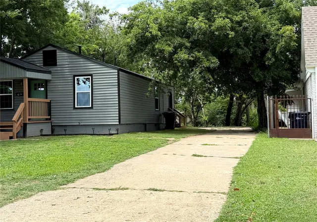 Photo 3 of Single family home for sale at 3741 Nw 29th Street, Oklahoma City, OK 73107 | MLS# 1252029 | Listing updated on 2026-10-02