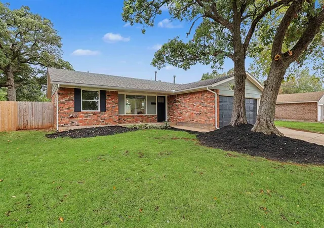 Photo 2 of Sale Pending at 3108 Simmons Dr, Oklahoma City, OK 73115 | MLS# 1252030 | Listing updated on 2026-10-08