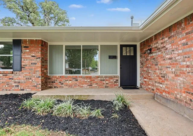 Photo 3 of Sale Pending at 3108 Simmons Dr, Oklahoma City, OK 73115 | MLS# 1252030 | Listing updated on 2026-10-08