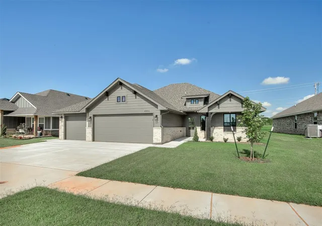 Single family home for sale at 4901 Misty Wood Ln, Mustang, OK 73064 | MLS# 1252046