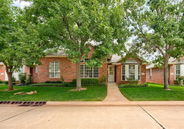 Photo 1 of Multi family home for sale at 15508 Swallowtail Rd, Edmond, OK 73013 | MLS# 1252047 | Listing updated on 2026-10-15