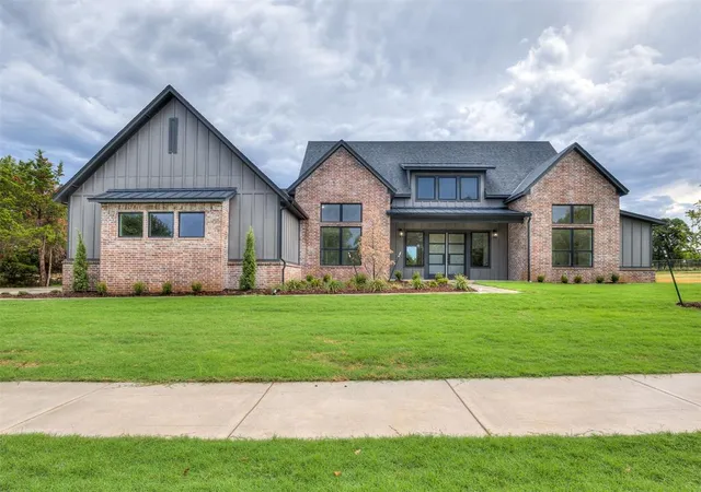 Photo 1 of Single family home for sale at 14117 N Ridge Dr, Choctaw, OK 73020 | MLS# 1252048 | Listing updated on 2026-10-20
