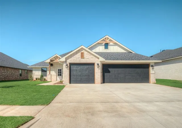 Single family home for sale at 5101 Misty Wood Ln, Mustang, OK 73064 | MLS# 1252055