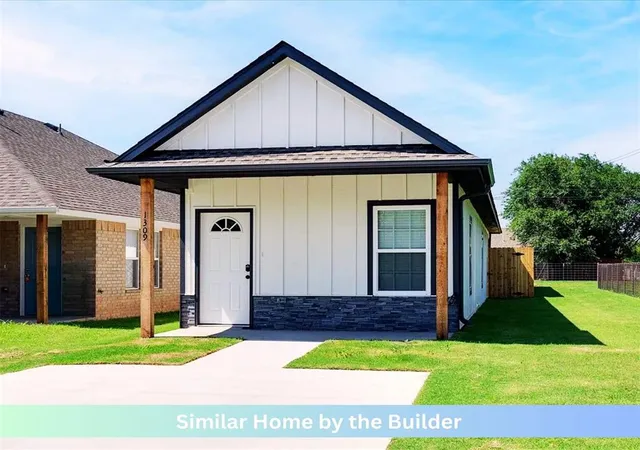 Photo 1 of Single family home for sale at 1811 Sw Monroe Ave, Lawton, OK 73501 | MLS# 1252064 | Listing updated on 2026-10-06