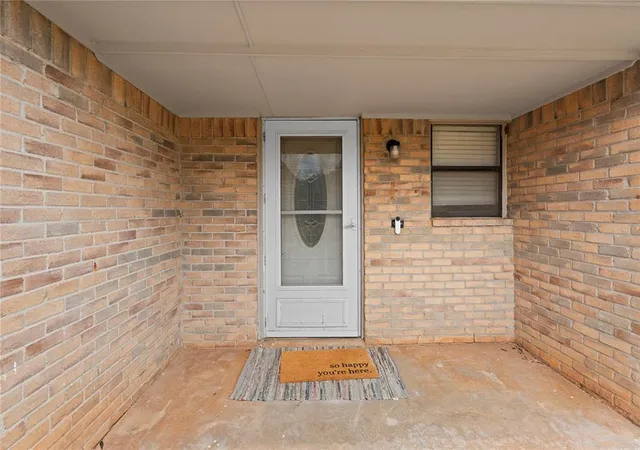 Photo 1 of Single family home for sale at 701 Cherryvale Rd, Edmond, OK 73003 | MLS# 1252069 | Listing updated on 2026-10-03
