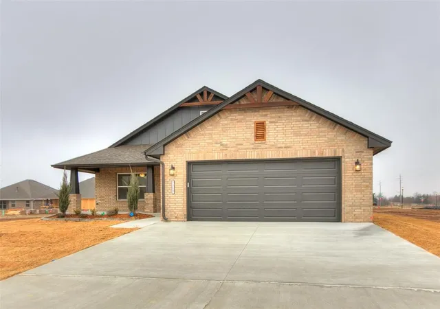 Photo 3 of Single family home for sale at 7717 Three Woods Ln, Yukon, OK 73099 | MLS# 1252070 | Listing updated on 2026-10-03