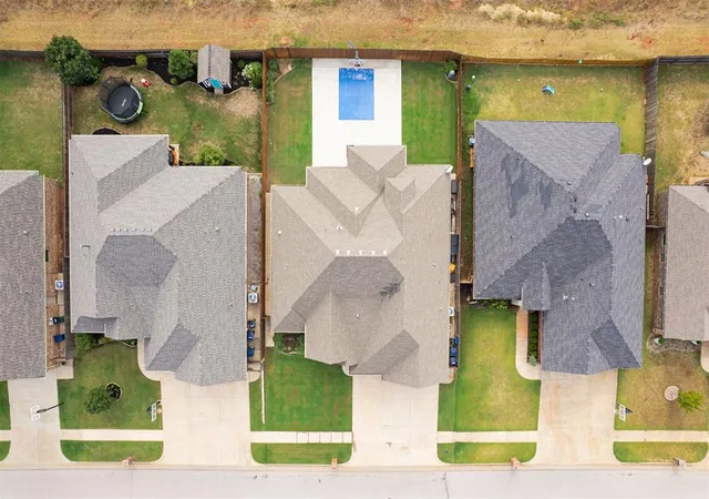 Photo 1 of Single family home for sale at 18513 Haslemere Ln, Edmond, OK 73012 | MLS# 1252071 | Listing updated on 2026-10-06