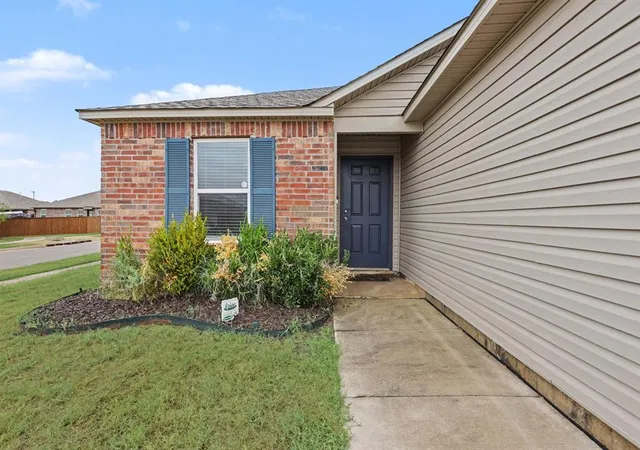 Photo 2 of Single family home for sale at 9638 High Noon Rd, Yukon, OK 73099 | MLS# 1252075 | Listing updated on 2026-10-03