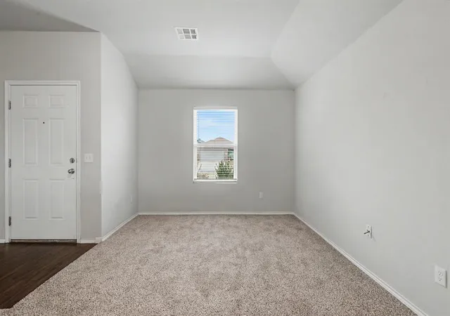 Photo 3 of Single family home for sale at 9638 High Noon Rd, Yukon, OK 73099 | MLS# 1252075 | Listing updated on 2026-10-03