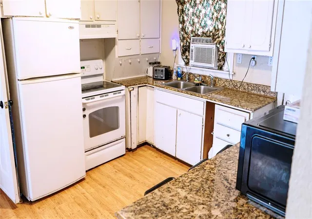 Photo 3 of Sale Pending at 1220 W Texas Ave, Chickasha, OK 73018 | MLS# 1252076 | Listing updated on 2026-10-07