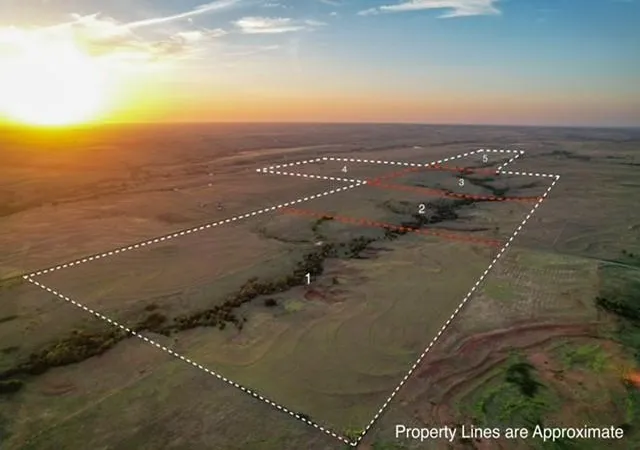 Photo 1 of Land for sale at 160 Acres E 1150 & N 1860 Rds, Sayre, OK 73662 | MLS# 1252080 | Listing updated on 2026-10-03