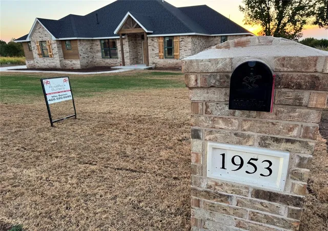 Photo 2 of Single family home for sale at 1953 Cattle Dr, Guthrie, OK 73044 | MLS# 1252083 | Listing updated on 2026-10-07