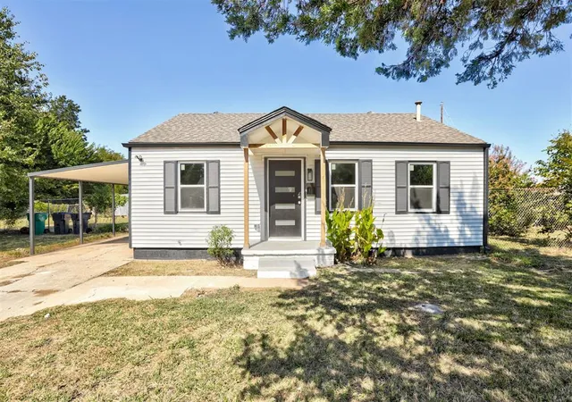 Photo 2 of Single family home for sale at 617 Se 46th Street, Oklahoma City, OK 73129 | MLS# 1252087 | Listing updated on 2026-10-08