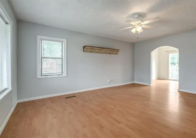 Photo 2 of Single family home for sale at 3525 Nw 18th Street, Oklahoma City, OK 73107 | MLS# 1252089 | Listing updated on 2026-10-03