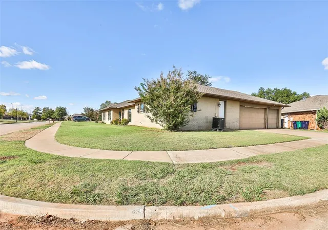 Photo 3 of Single family home for sale at 10016 Kingsgate Dr, Oklahoma City, OK 73159 | MLS# 1252093 | Listing updated on 2026-10-19