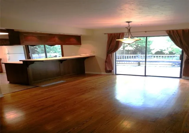 Photo 3 of Single family home for sale at 1103 Park Manor St, Nichols Hills, OK 73116 | MLS# 1252095 | Listing updated on 2026-10-08