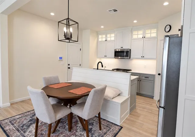 Photo 3 of Townhouse for sale at 624 Harbor Town Dr, Edmond, OK 73034 | MLS# 1252097 | Listing updated on 2026-10-08