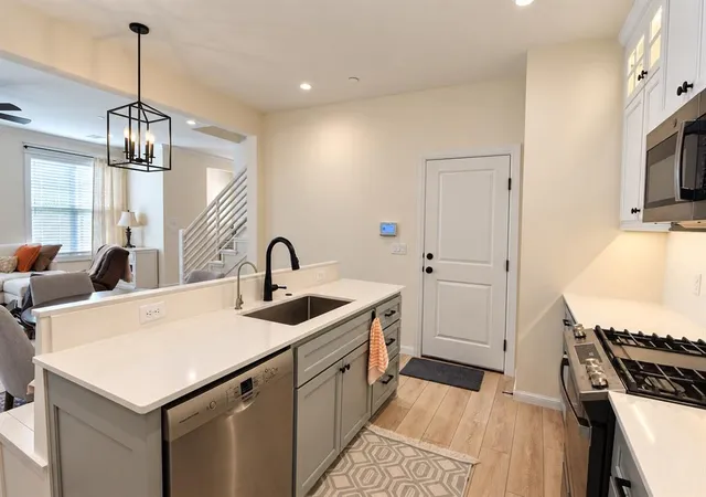 Photo 4 of Townhouse for sale at 624 Harbor Town Dr, Edmond, OK 73034 | MLS# 1252097 | Listing updated on 2026-10-08