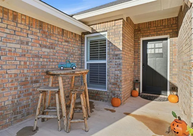 Photo 3 of Single family home for sale at 40 Freedom Cir, Altus, OK 73521 | MLS# 1252101 | Listing updated on 2026-10-24