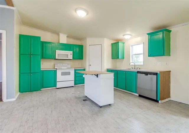 Photo 4 of Single family home for sale at 2101 County Rd 1242, Tuttle, OK 73089 | MLS# 1252119 | Listing updated on 2026-10-04