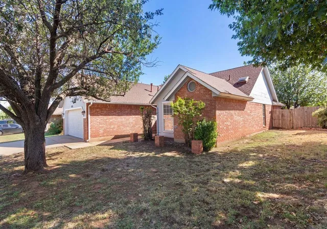 Photo 2 of Single family home for sale at 6816 Nw 131st Street, Oklahoma City, OK 73142 | MLS# 1252128 | Listing updated on 2026-10-08