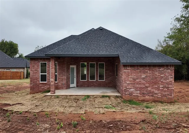 Photo 3 of Single family home for sale at 2345 Dixie Dr, Blanchard, OK 73010 | MLS# 1252129 | Listing updated on 2026-10-04