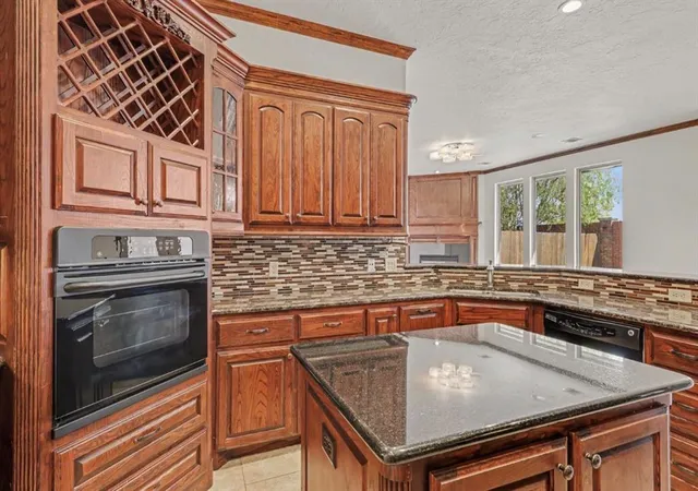 Photo 4 of Sale Pending at 13608 Legacy Ct, Oklahoma City, OK 73170 | MLS# 1252139 | Listing updated on 2026-10-05
