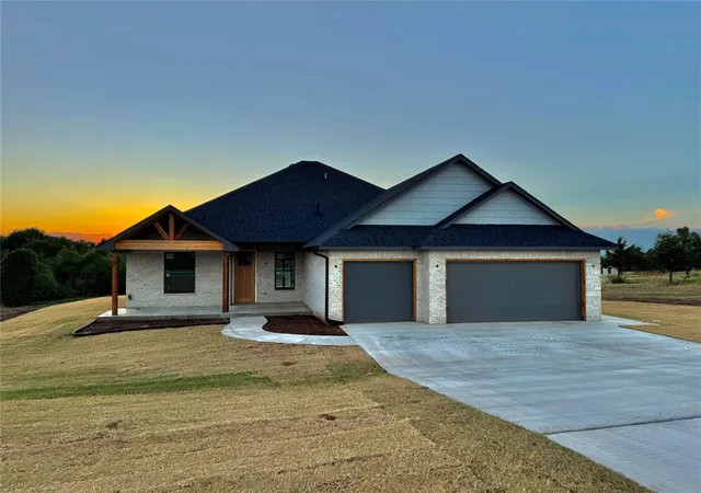 Photo 1 of Single family home for sale at 2079 Cattle Dr, Guthrie, OK 73044 | MLS# 1252141 | Listing updated on 2026-10-07