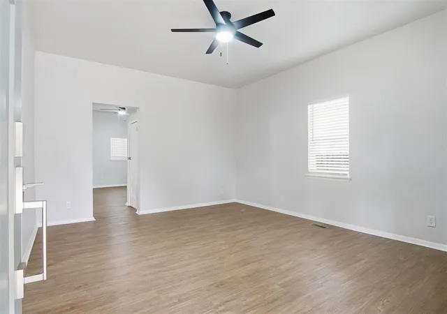 Photo 4 of Single family home for sale at 517 W Woodson St, El Reno, OK 73036 | MLS# 1252142 | Listing updated on 2026-10-03