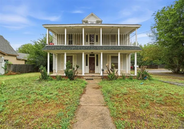 Photo 1 of Single family home for sale at 421 N Kentucky Ave, Mangum, OK 73554 | MLS# 1252149 | Listing updated on 2026-10-18
