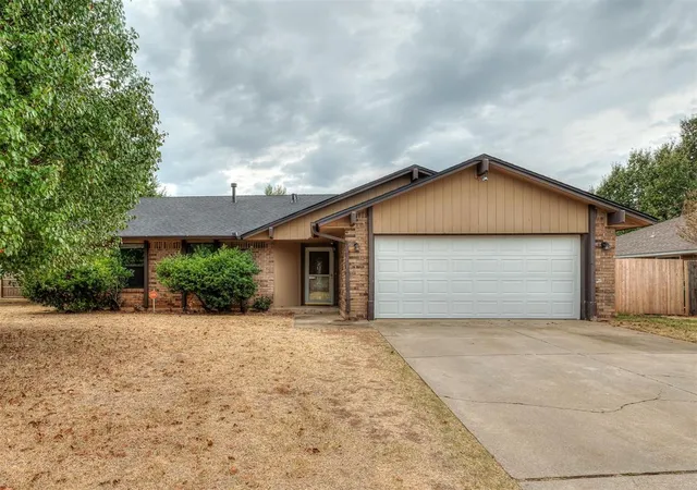 Photo 2 of Single family home for sale at 7804 NW 82nd Street, Oklahoma City, OK 73132 | MLS# 1252153 | Listing updated on 2026-10-06