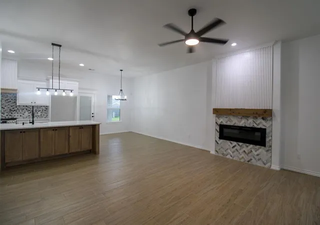 Photo 3 of Single family home for sale at 606 Laurel Grv, Washington, OK 73093 | MLS# 1252154 | Listing updated on 2026-10-27