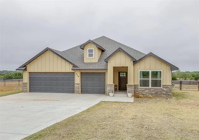 Photo 1 of Single family home for sale at 2319 N Greys Harbor Rd, Blanchard, OK 73010 | MLS# 1252157 | Listing updated on 2026-10-06
