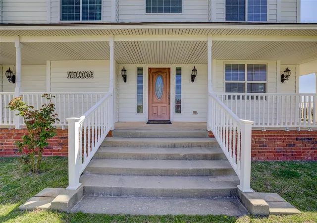 Photo 2 of Single family home for sale at 12900 Country Ln, Oklahoma City, OK 73165 | MLS# 1252188 | Listing updated on 2026-10-05