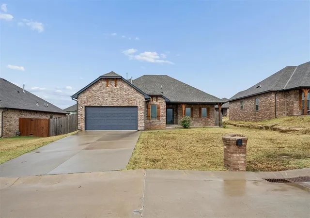 Photo 2 of Single family home for sale at 2711 Landmark Dr, Seminole, OK 74868 | MLS# 1252196 | Listing updated on 2026-10-05