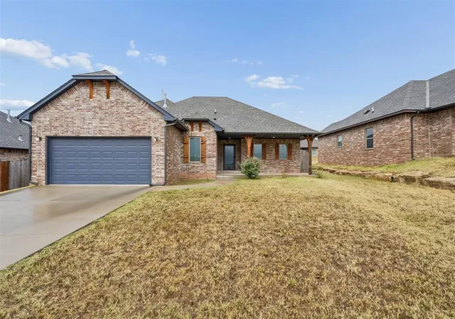 Photo 3 of Single family home for sale at 2711 Landmark Dr, Seminole, OK 74868 | MLS# 1252196 | Listing updated on 2026-10-05