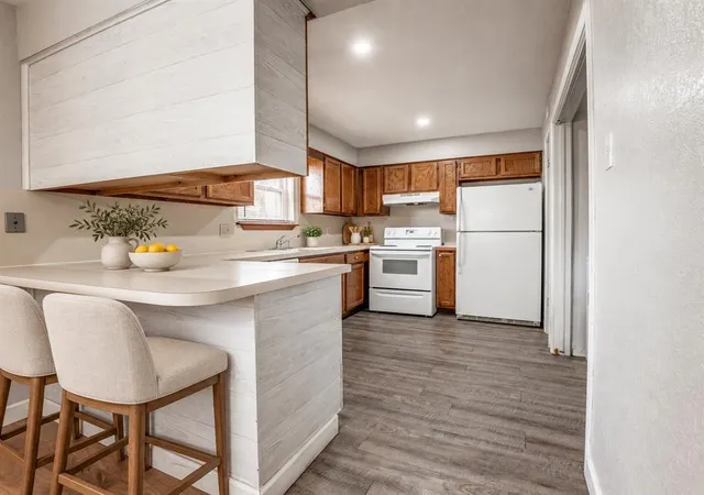 Photo 3 of Multi family home for sale at 101 N Hortense Ave, Edmond, OK 73034 | MLS# 1252201 | Listing updated on 2026-10-06