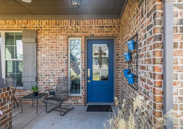 Photo 3 of Single family home for sale at 1 Ivory Dr, Yukon, OK 73099 | MLS# 1252205 | Listing updated on 2026-10-04